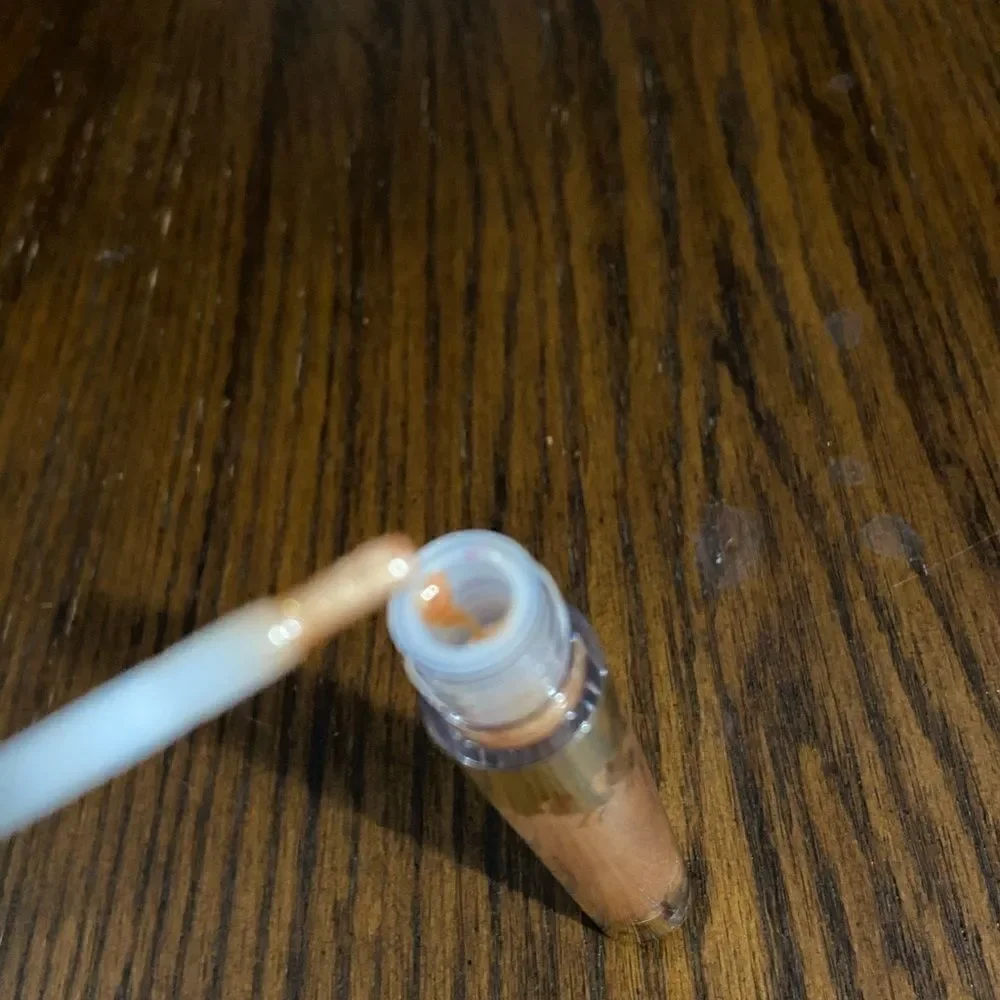Colourpop ultra glossy lip